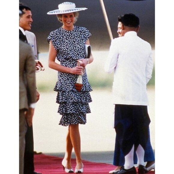 Stunning Vintage 100% Silk Sequin Beaded Midi Mini Designer Dress Wedding Guest - Picture 13 of 14